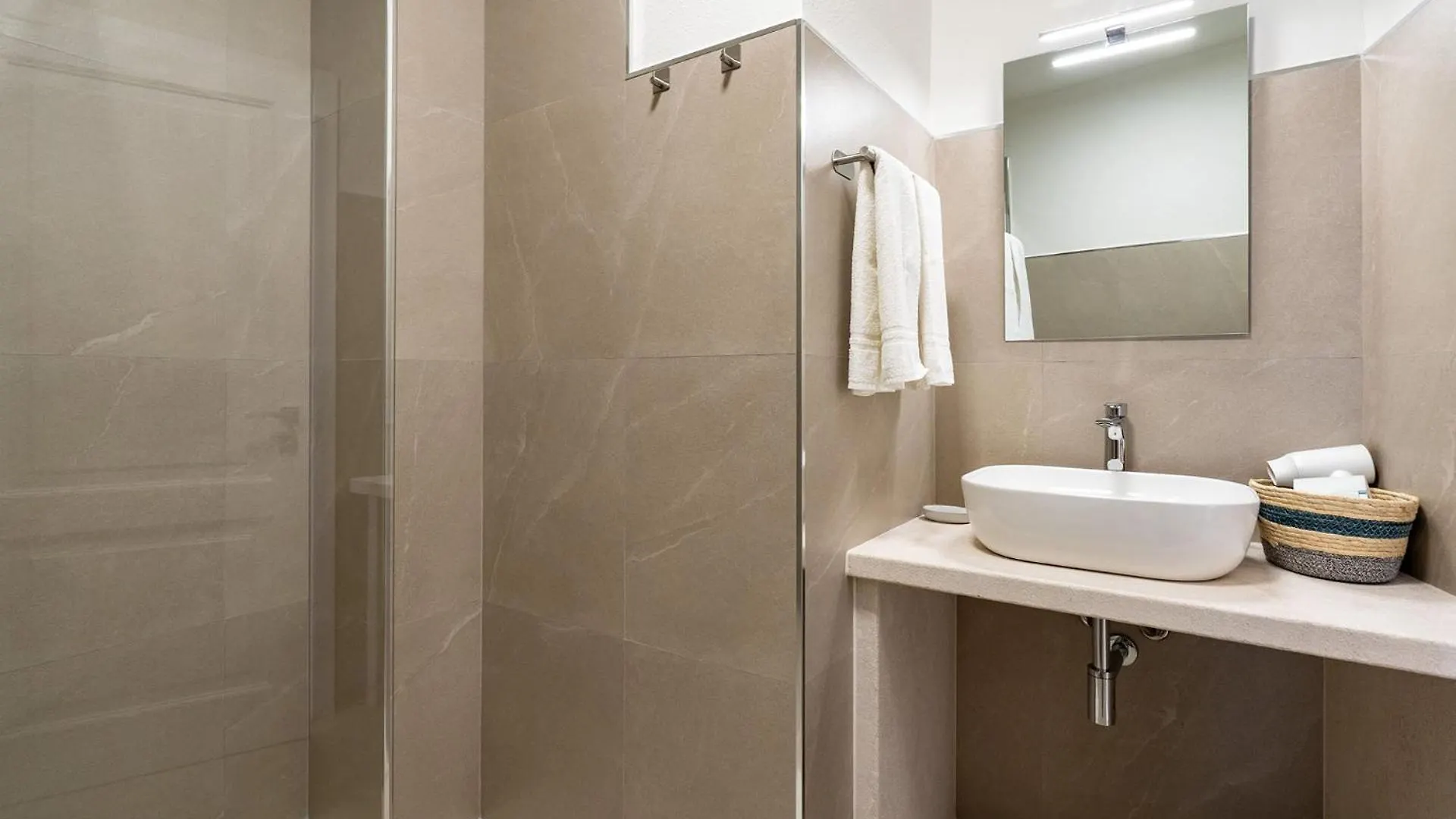 Su Mari Rooms Villasimius Guest house